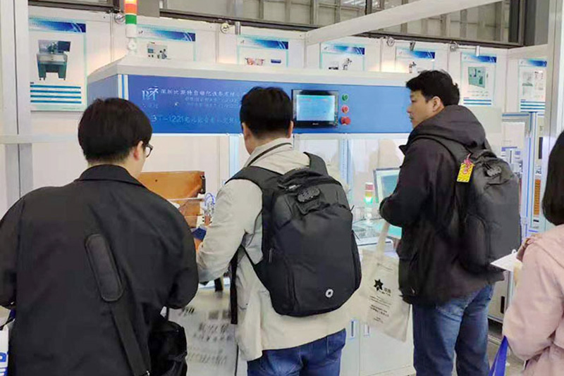 參加2018深圳鋰電技術(shù)展